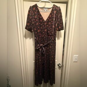 Polagram Dark Floral Midi Dress